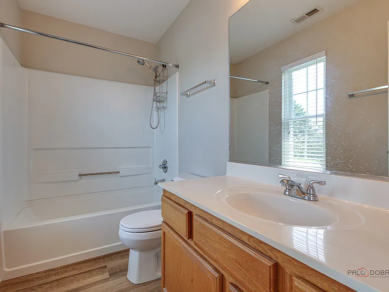 2487 Dickens Dr — Photo 19