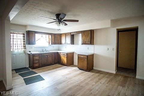 5th image of 2871 Ellet Ave