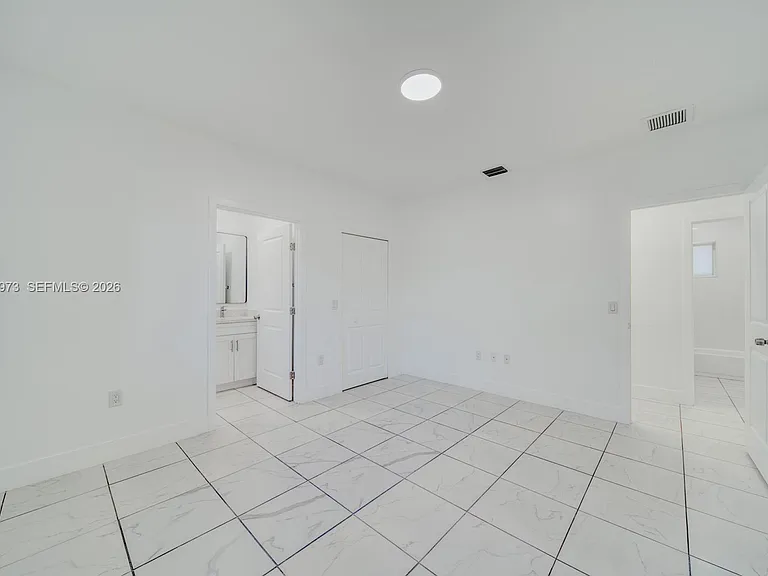 14708 NE 7th Ave #14711 — Photo 12