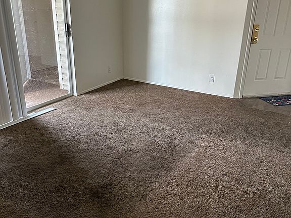 4th image of 885 E Meadow Pine Ct APT 32