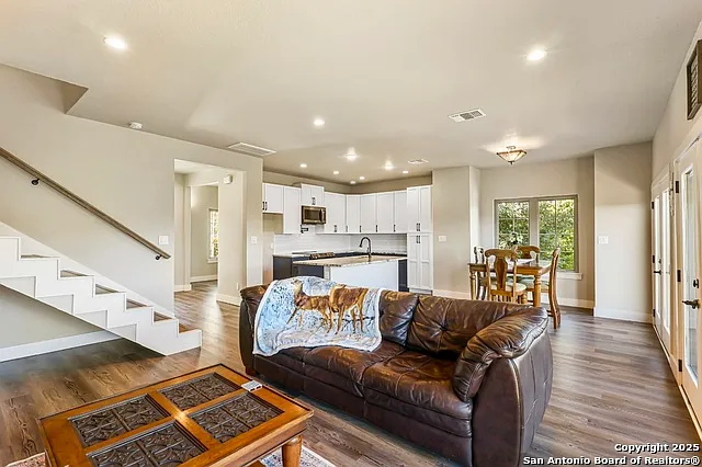 1216 Canyon Lake Dr — Photo 15