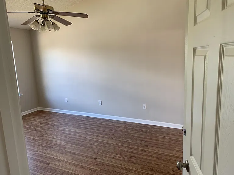 117 Ashby Cross Ct — Photo 26