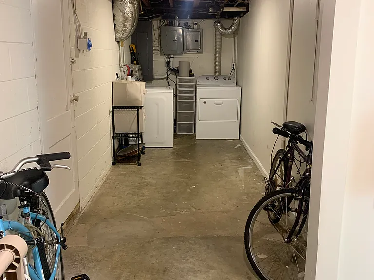 1500 W Friendly Ave #5 — Photo 13