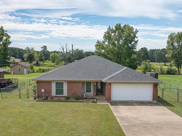 5 S Gibson Ln, Texarkana, TX 75501
