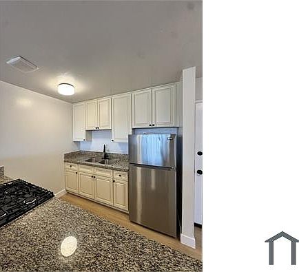 4th image of 1922 S Hobart Blvd APT 12