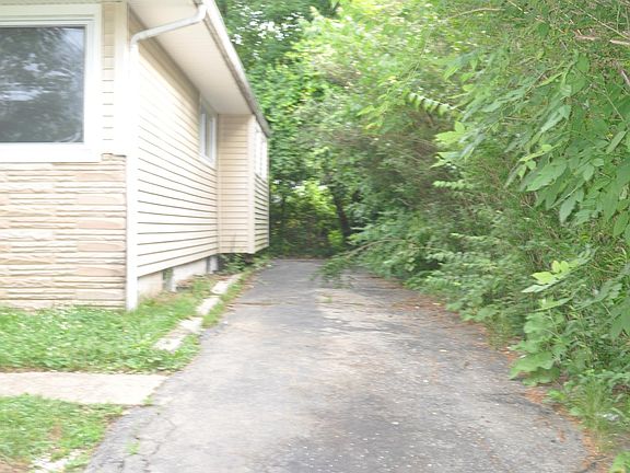 2nd image of 1642 E 26th Ave