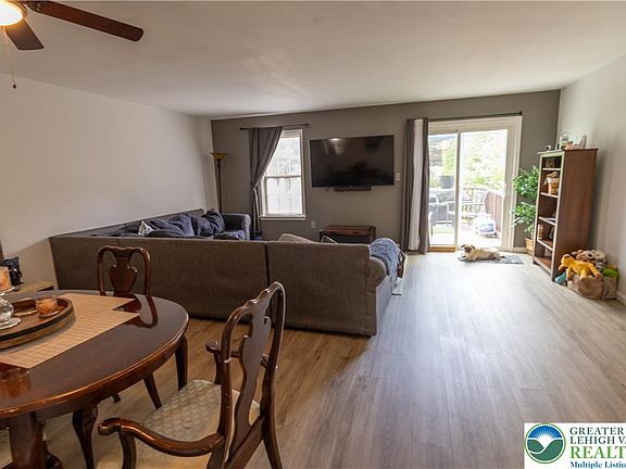 3rd image of 257 Ridgeview Dr