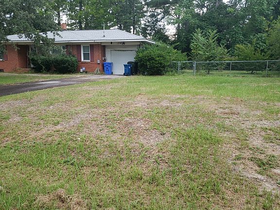 2nd image of 1022 Sandalwood Dr