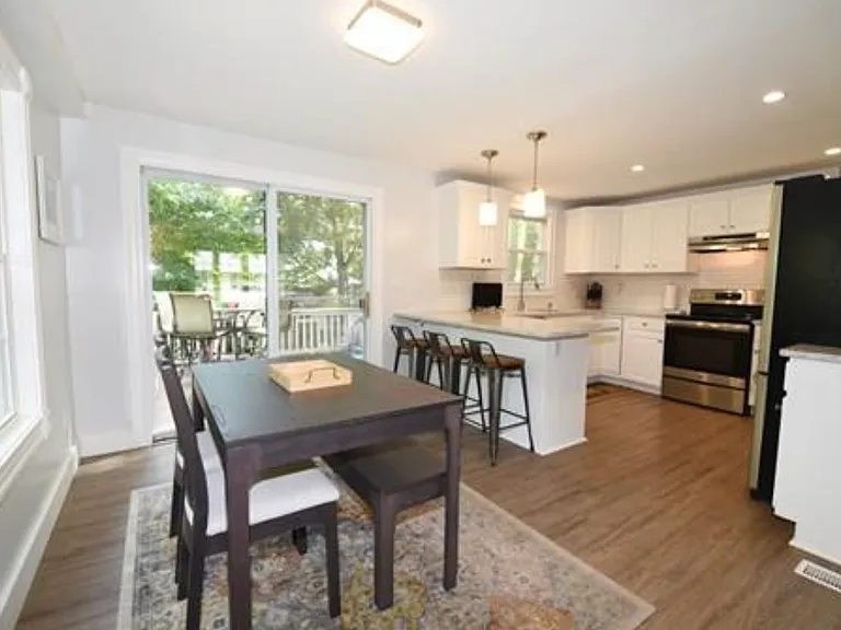 27 Donnellan Cir — Photo 10