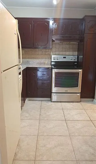 4324 NW 9th Ave #6-3C — Photo 6