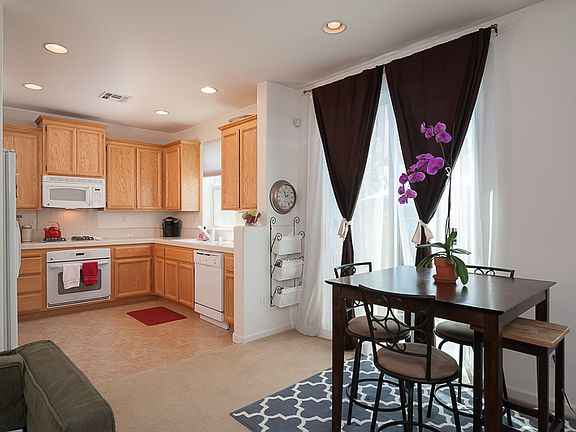 3rd image of 3145 Spoonwood Way