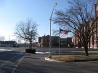 600 N Wabash Ave, Evansville, IN 47712