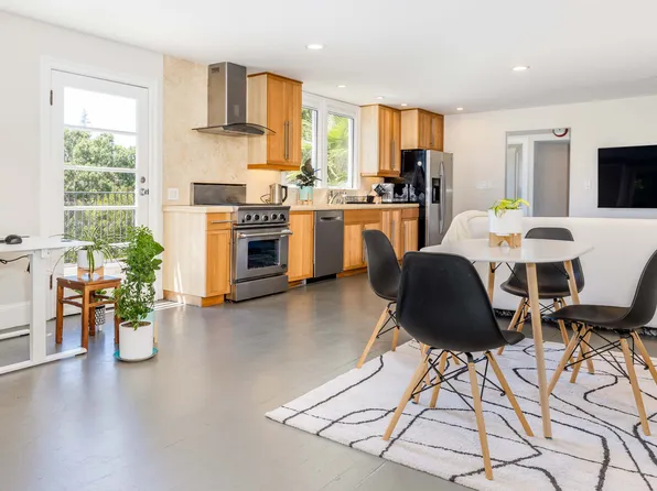 2 Hillwood Pl #2, Oakland, CA 94610