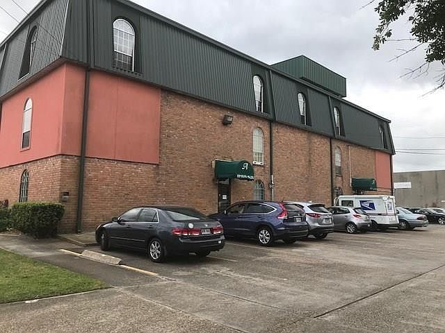 1st image of 3100 Ridgelake Dr Suite 107