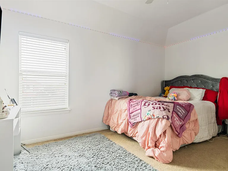 1002 Wallin Farms Cv — Photo 18