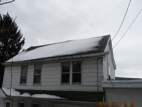 5th image of 236 W Cherry St