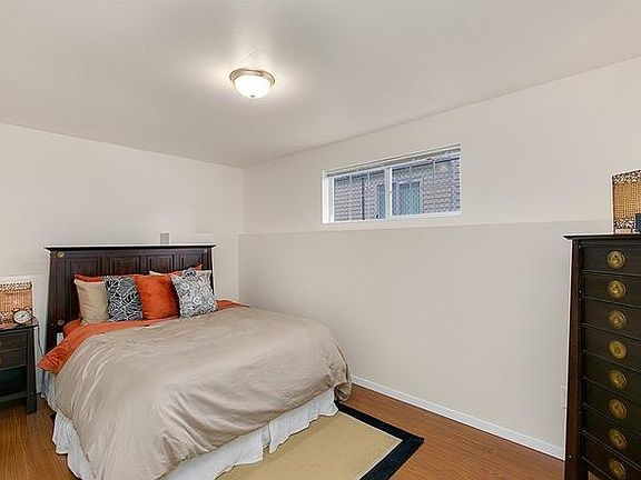 5th image of 10341 Stone Ave N #B