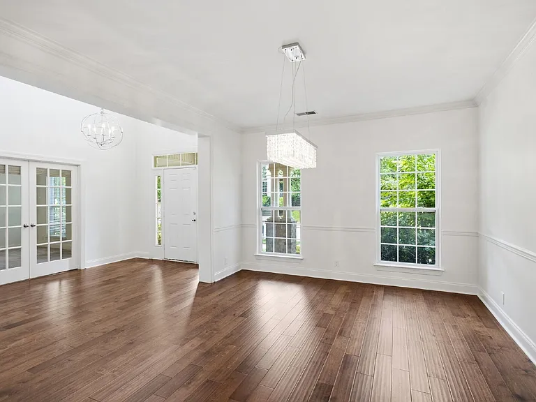 310 Wandering Cir — Photo 15