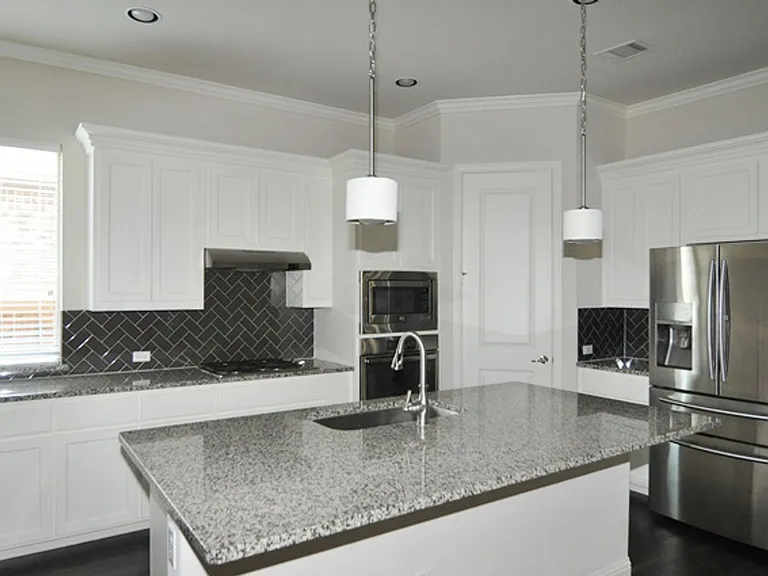 9948 Haversham Dr — Photo 5