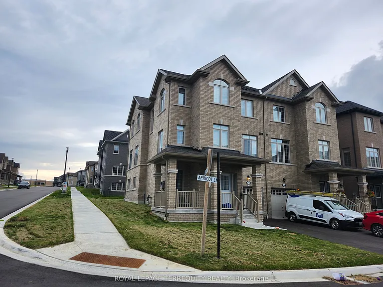 2602 Apricot Ln — Photo 3