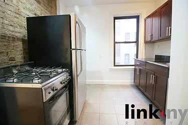 Rented by Link NY Realty