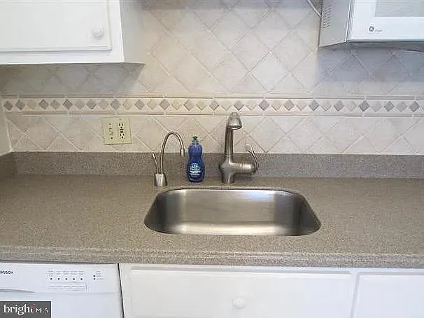 1452 Dewberry Ct — Photo 5