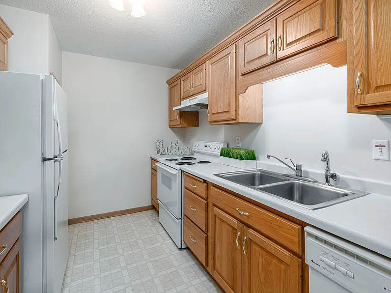 112 Poplar Ridge Dr #204NORWOOD — Photo 9