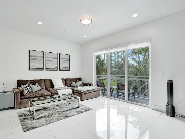 1347 N Ocean Blvd — Photo 14