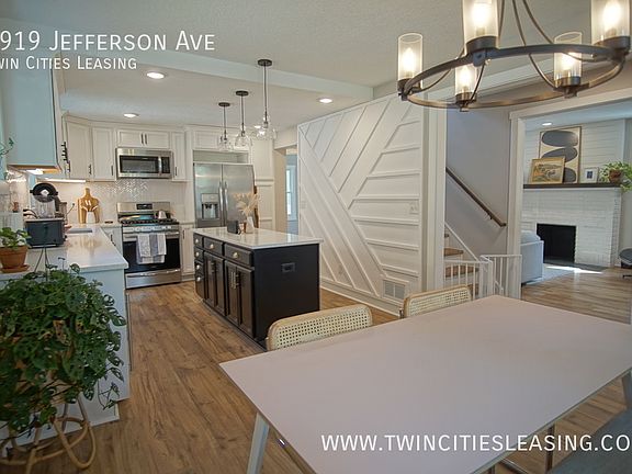 3rd image of 1919 Jefferson Ave