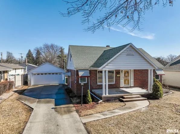 1173 Brown Ave, Galesburg, IL 61401