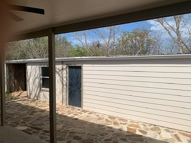 139 E Castleberry Dr — Photo 9