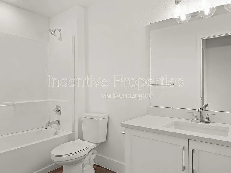 526 S Grandview Ave — Photo 33