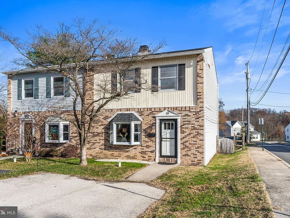 1st image of 19 Evergreen Ln