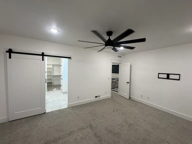 457 E Greenwood Ave #457 — Photo 54