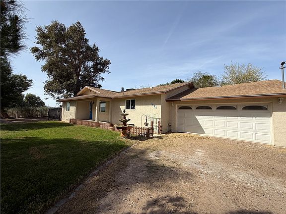 3rd image of 1985 E Laguna Rd