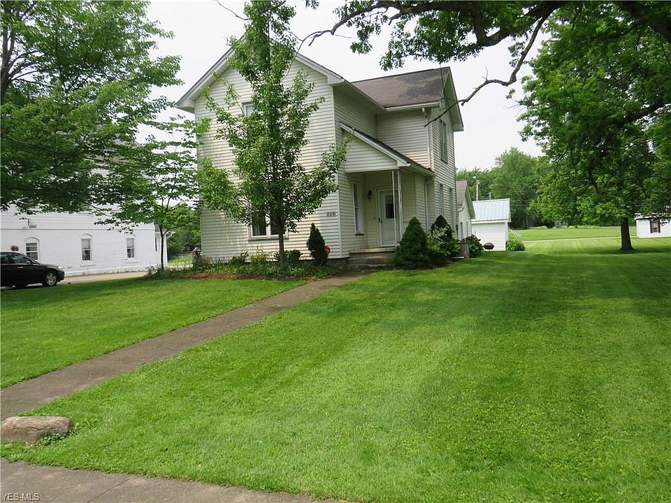 1st image of 220 W College St