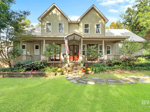 6267 Nelson Dr, Fairhope, AL 36532