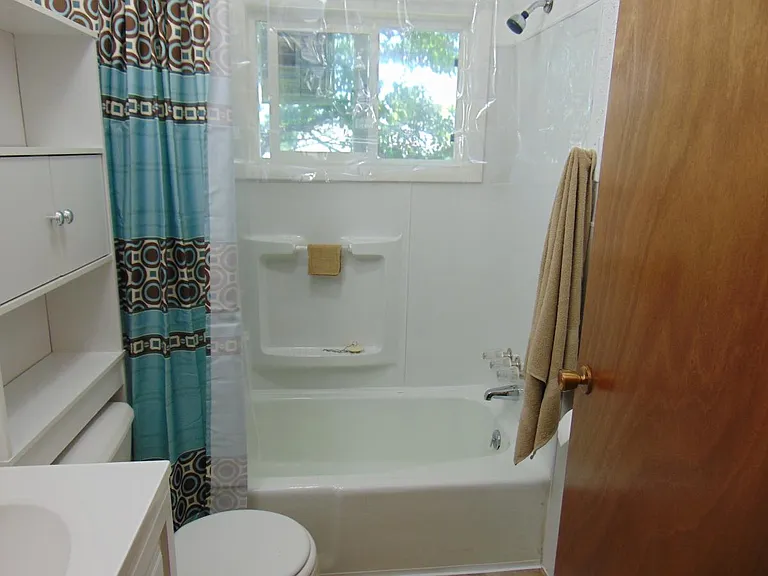 525 Clark St #2 — Photo 11