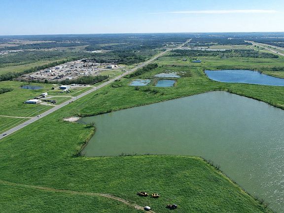 4th image of 985 Us Highway 77