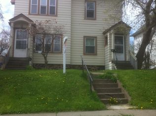 1215 E 3rd St #2, Duluth, MN 55805