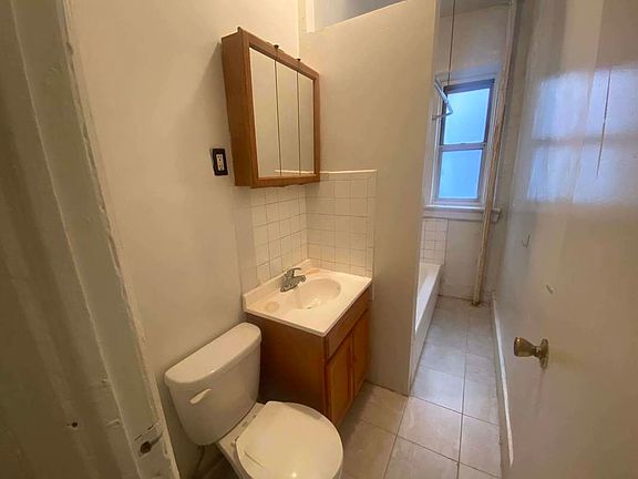 5th image of 829 Nostrand Ave #2BB
