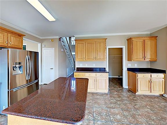 5th image of 2703 Billings Park Dr