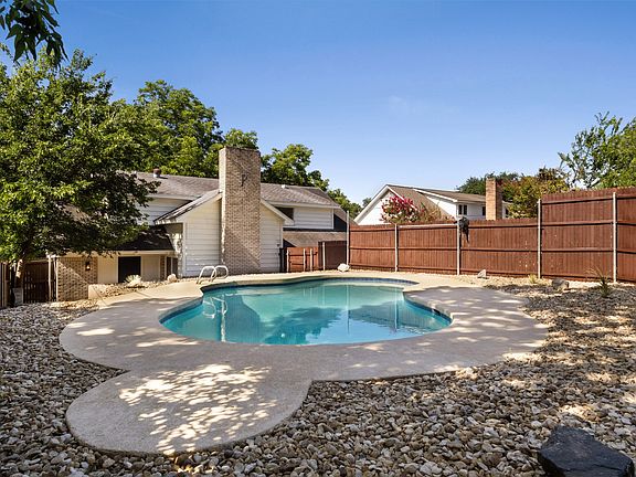 2nd image of 1631 Windchime Dr