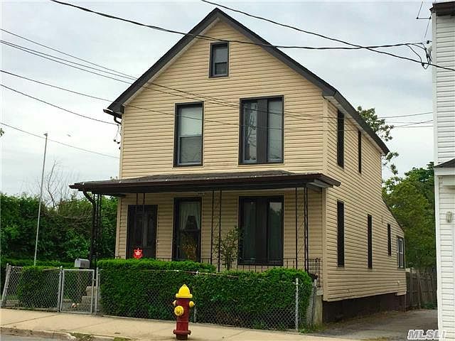 1st image of 11 Grove St