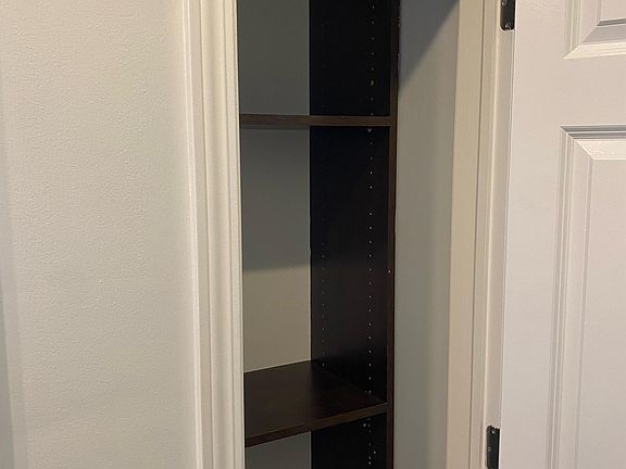 4th image of 2622 W Diversey Ave #101
