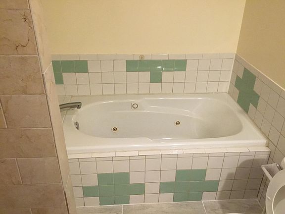 Full Bathroom #3 (in basement)