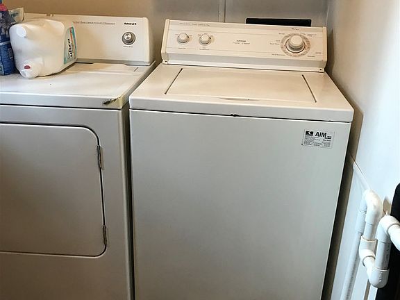 5th image of 4810 Sherman St