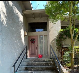 6560 W Mercer Way, Mercer Island, WA, 98040