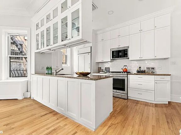 5th image of 1356 Madison Ave APT 6S