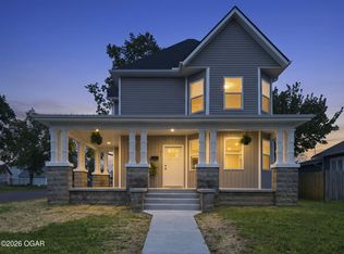 311 2nd St, Monett, MO 65708